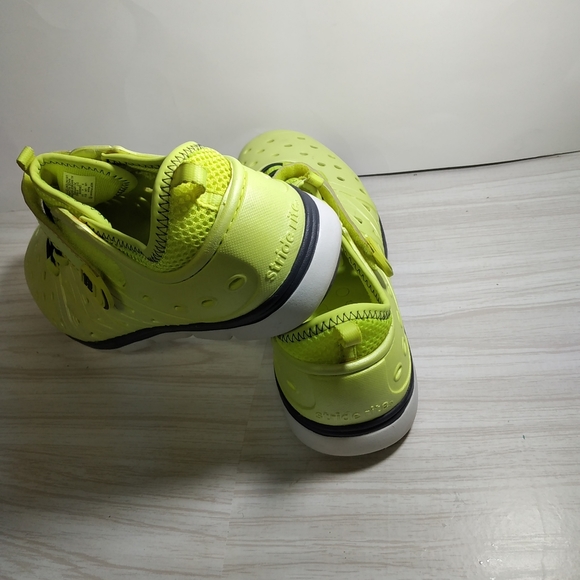 Phibian Made to play youth green girls shoes size 5 - Picture 3 of 6